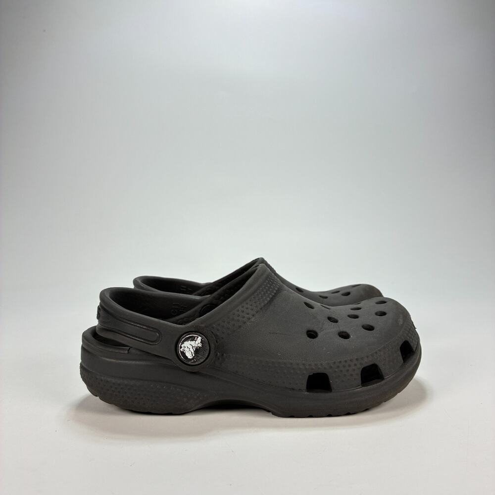 Crocs Classic Clog Black lightweight Casual Comfort Slip On Shoes Kids Size 11